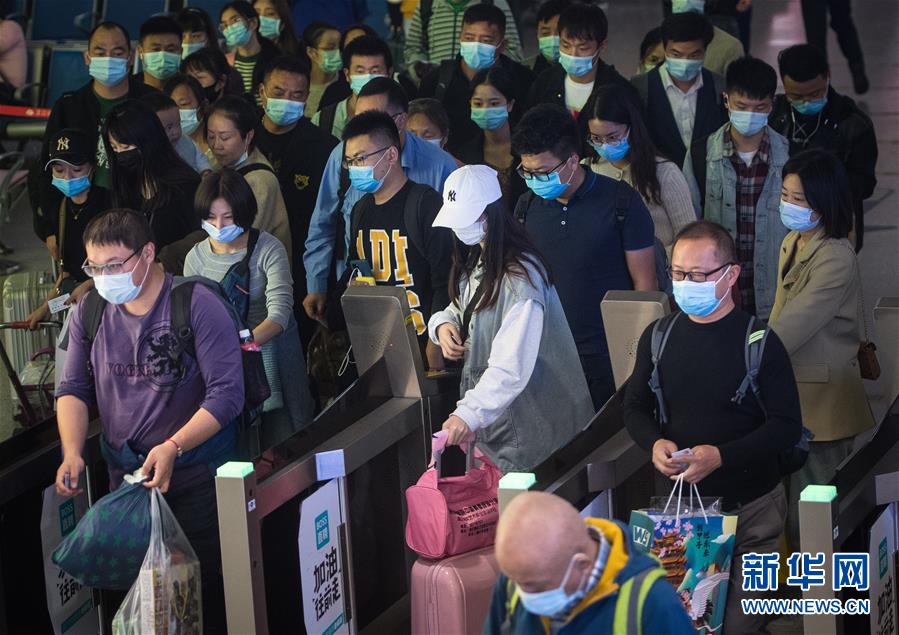 Wuhan：Esta??o Ferroviária de Hankou estréia pico no retorno de passageiros