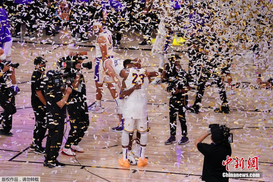 Los Angeles Lakers voltam sagrar-se campe?es?da NBA após dez anos