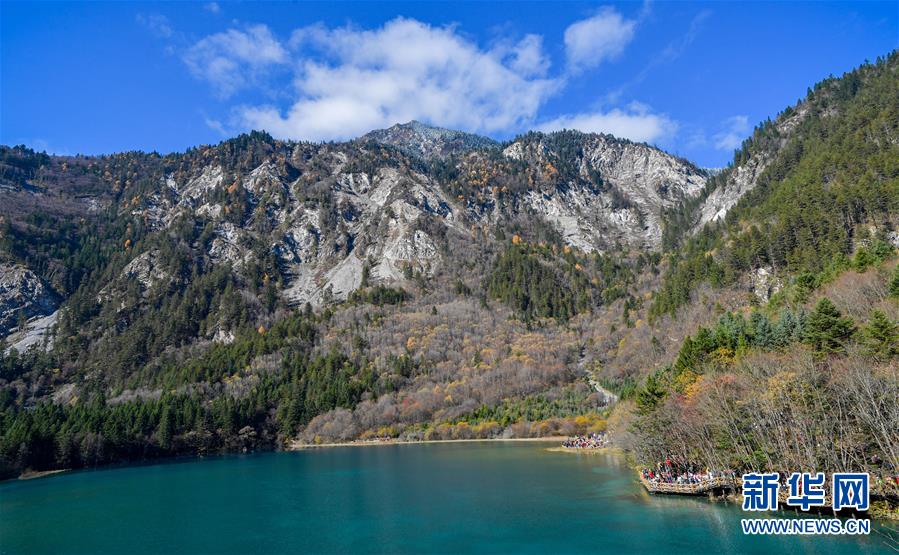 Reconstru??o pós-desastre de Jiuzhaigou praticamente concluída