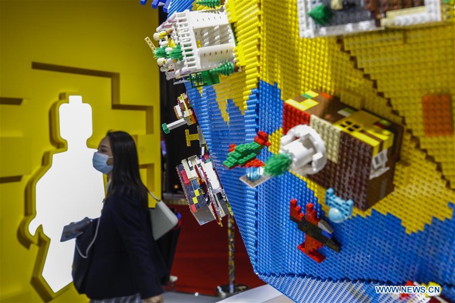 Grupo LEGO lan?a conjuntos de brinquedos inéditos na 3a Feira Internacional de Importa??o da China