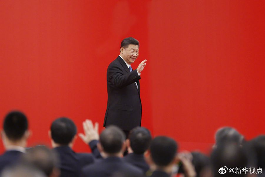 Xi Jinping comparece à celebra??o do 30o aniversário do estabelecimento da Nova área de Pudong


