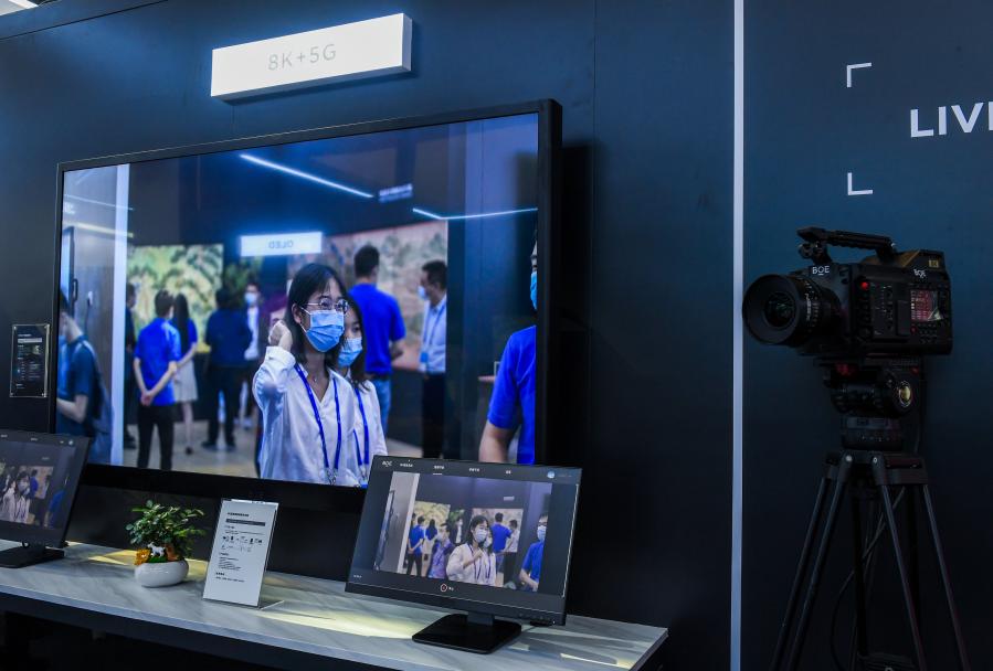 Mais de 2.500 novos produtos e tecnologias estreiam na feira de alta tecnologia da China