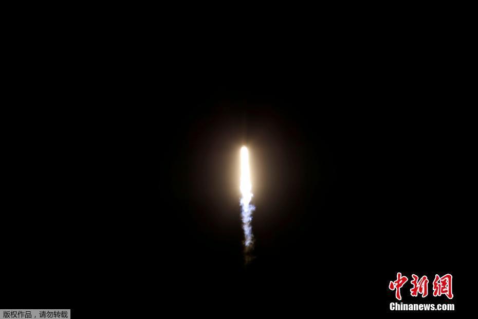 Space X lan?a cápsula Crew Dragon para Esta??o Espacial Internacional