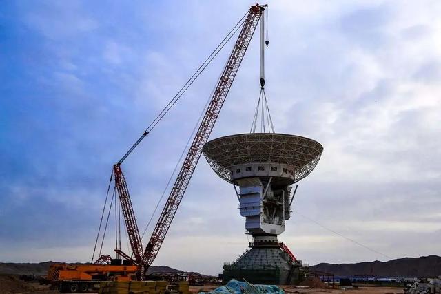 China finaliza primeiro sistema de antenas de monitoramento do espa?o profundo na regi?o de Xinjiang
