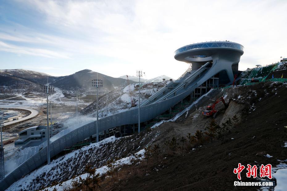 Galeria: constru??o do Centro Nacional de Esqui acelera para Jogos Olímpicos do Inverno