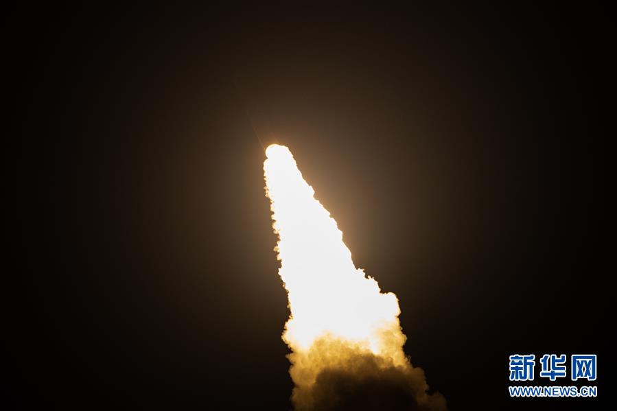 China lan?a dois satélites para detec??o de ondas gravitacionais