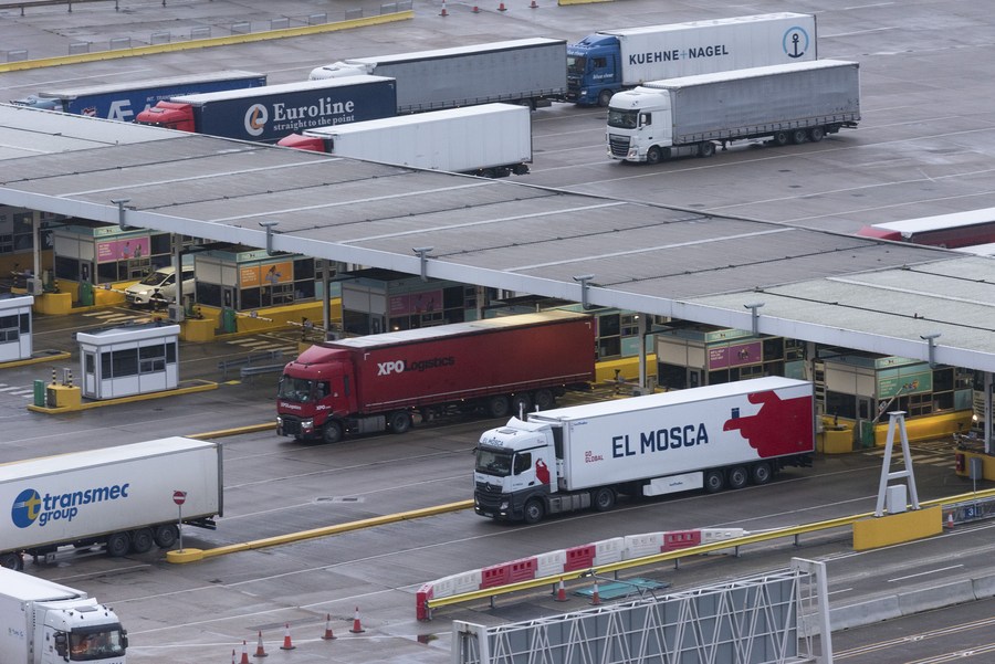 Reino Unido e Fran?a trabalham para desbloquear o comércio entre canais 