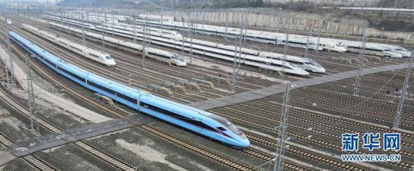 Tren-bala Fuxing inicia opera??o renovado no sudoeste da China
