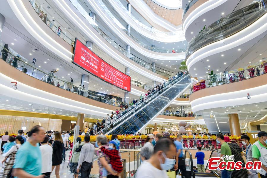 Galeria: novas lojas duty-free s?o inauguradas em Hainan