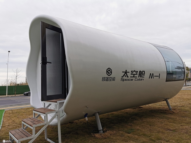 China lan?a hotel em formato de cápsula espacial

