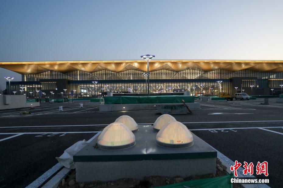 Constru??o de Esta??o Ferroviária de Beijing Chaoyang entra em fase final