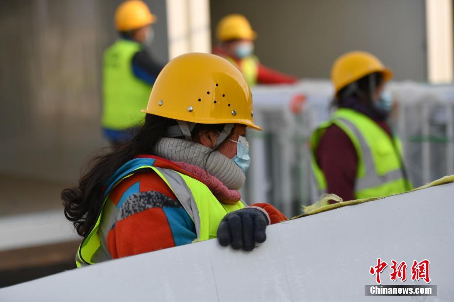 Galeria: centro de isolamento em constru??o em Shijiazhuang