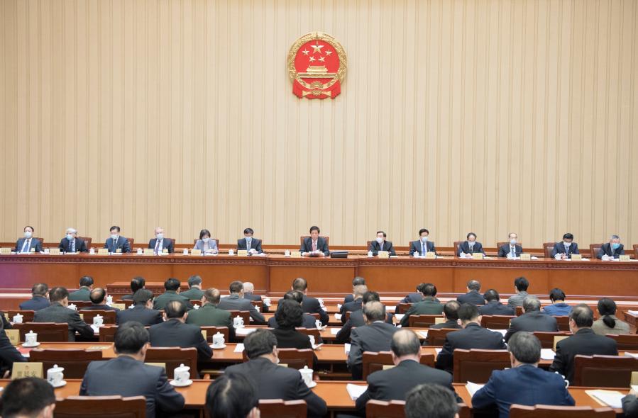 Mais alto órg?o legislativo da China conclui sess?o do comitê permanente