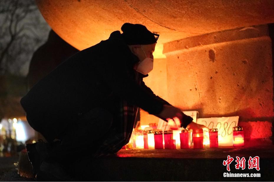 Alemanha: cidad?os de Berlim acendem luzes para homenagear vítimas da pandemia