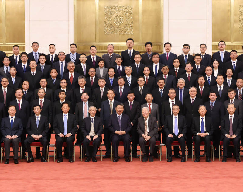 Xi reúne-se com representantes da miss?o Chang'e-5