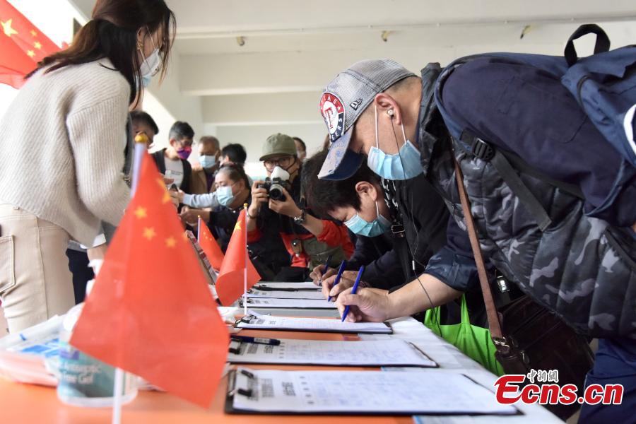 Cidad?os de Hong Kong expressam apoio ao aprimoramento do sistema eleitoral da RAEHK 