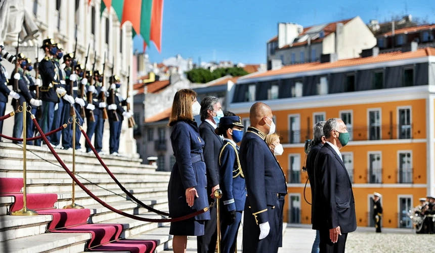Rebelo de Sousa inicia seu 2o mandato como presidente de Portugal