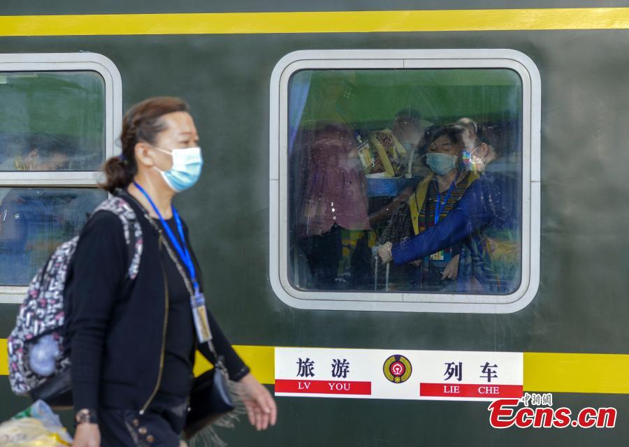 Xinjiang lan?a seu primeiro trem turístico em 2021