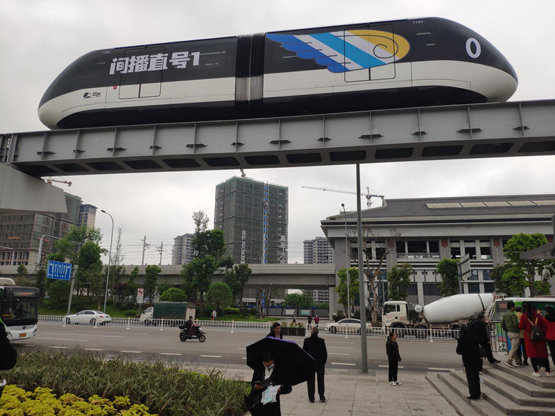 Chongqing: Linha “Yunba” de transporte ferroviário n?o tripulado entra em opera??o