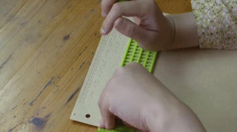 Jovem cega é admitida em pós-gradua??o