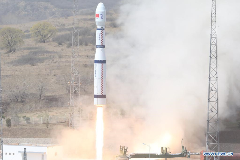 China lan?a nove satélites comerciais