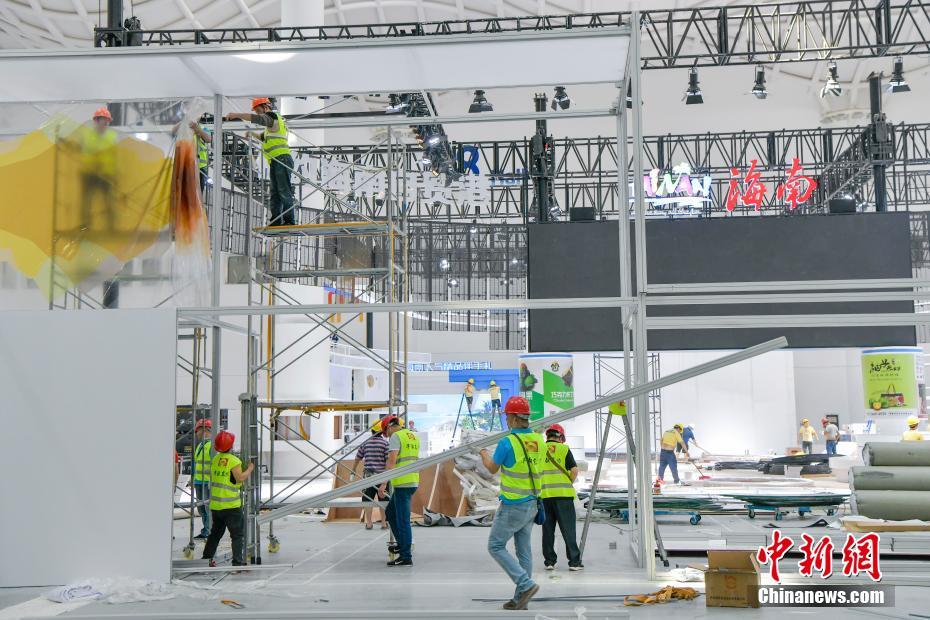 Organiza??o da primeira Expo Internacional de Produtos de Consumo da China é iniciada