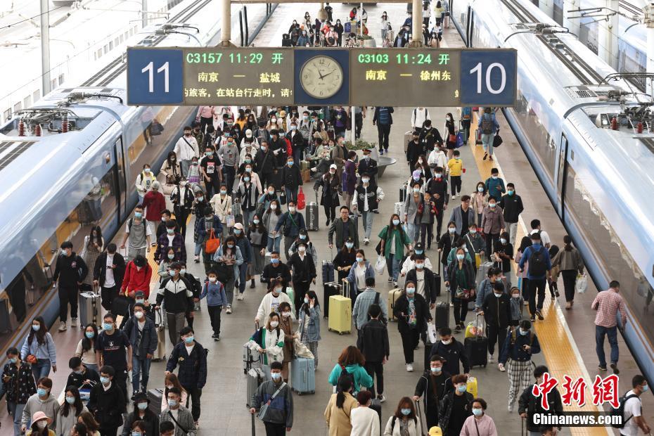China despacha 17,2  milh?es de passageiros no último dia do feriado do Dia do Trabalhador