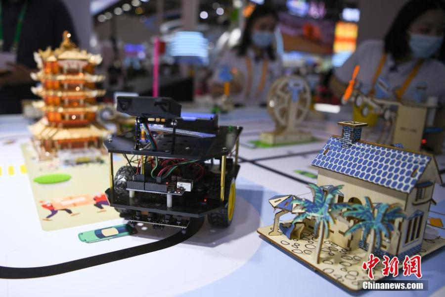 Destaques da primeira Exposi??o Internacional de Produtos de Consumo da China