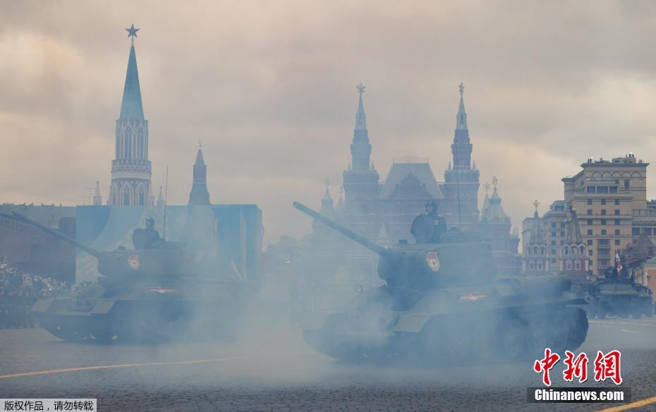 Rússia realiza desfile militar em comemora??o do 76o aniversário da vitória da Grande Guerra Patriótica