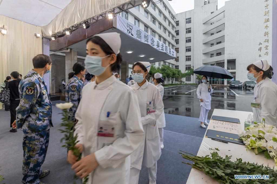 China presta homenagem a cirurgi?o hepatobiliar renomado