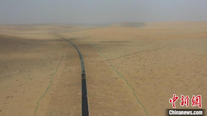 China: Rodovia Yuli-Qiemo será aberta ao tráfego em maio no próximo ano   