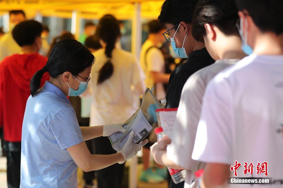 Mais de 10 milh?es de estudantes participar?o do vestibular da China