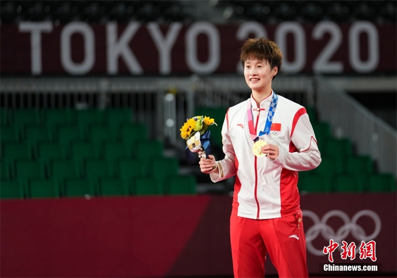Olimpíadas: atleta chinesa Chen Yufei conquista medalha de ouro no badminton individual feminino