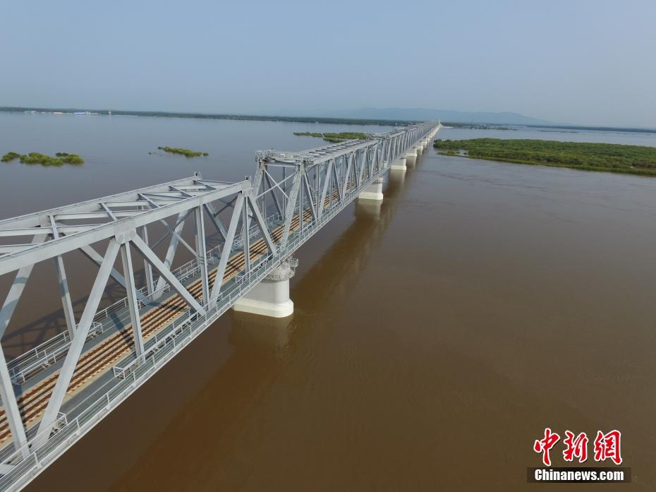 Instala??o de trilho para ferrovia transfronteiri?a sino-russa termina em Heilongjiang