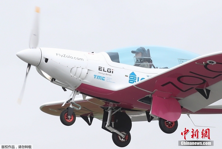 Piloto belga-britanica de 19 anos a postos para voo a solo à volta do mundo