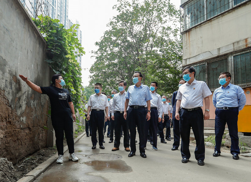 Premiê chinês enfatiza reconstru??o pós-desastre em Henan