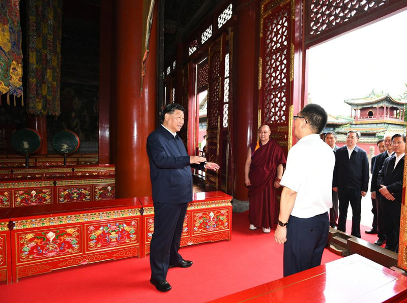 Xi inspeciona cidade de Chengde, no norte da China
