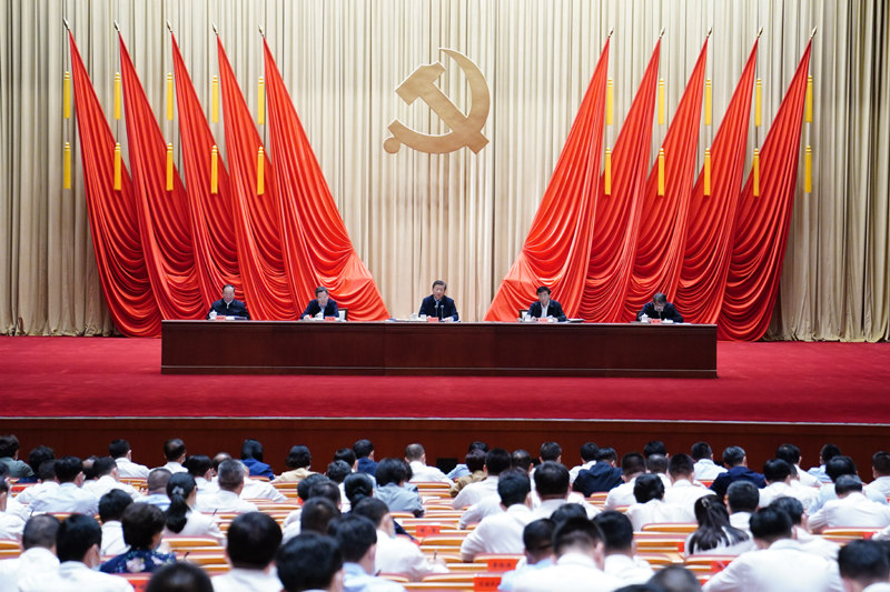 Xi pede que funcionários jovens fortale?am lealdade e competência para tarefas importantes