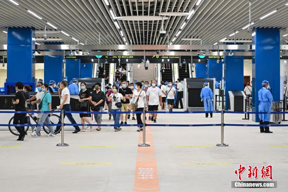Posto Fronteiri?o de Qingmao é inaugurado