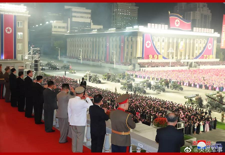 RPDC realiza desfile militar para comemorar 73o aniversário de sua funda??o
