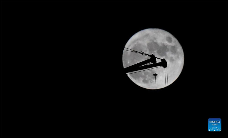 Galeria: Festival da Lua comemora a maior lua cheia do ano