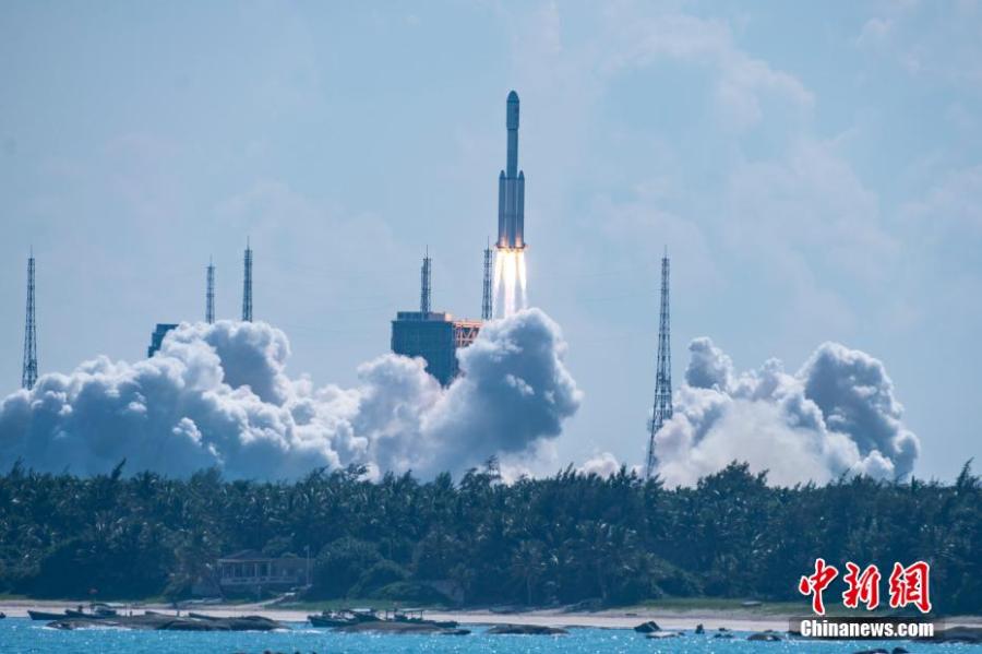 Cargueiro espacial da China acopla com módulo central da esta??o espacial