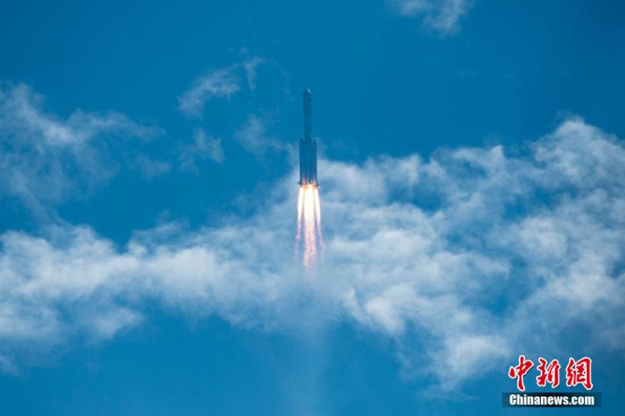 Cargueiro espacial da China acopla com módulo central da esta??o espacial