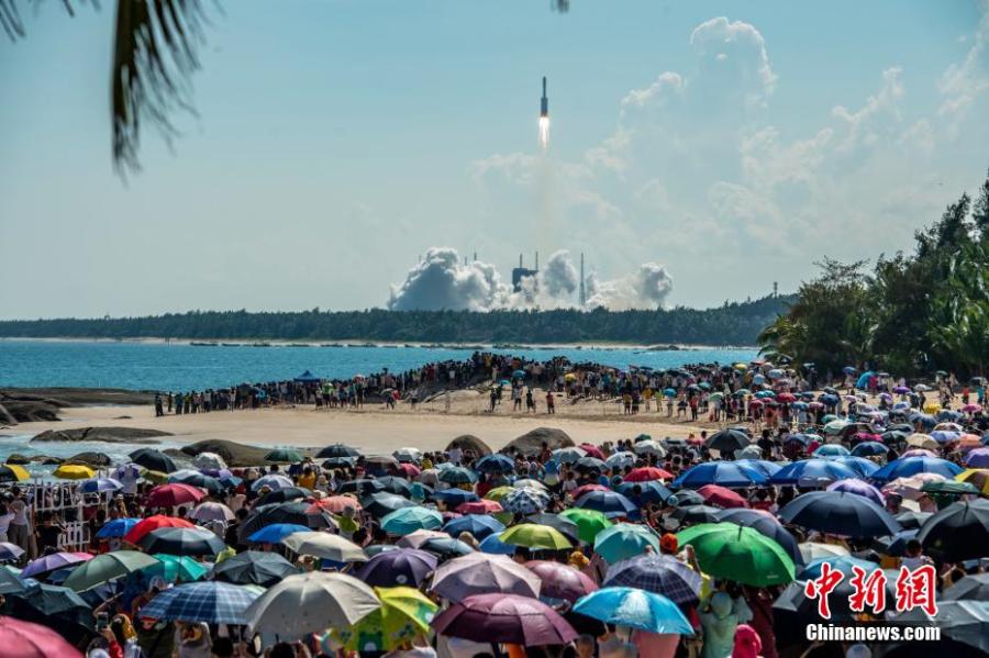 Cargueiro espacial da China acopla com módulo central da esta??o espacial