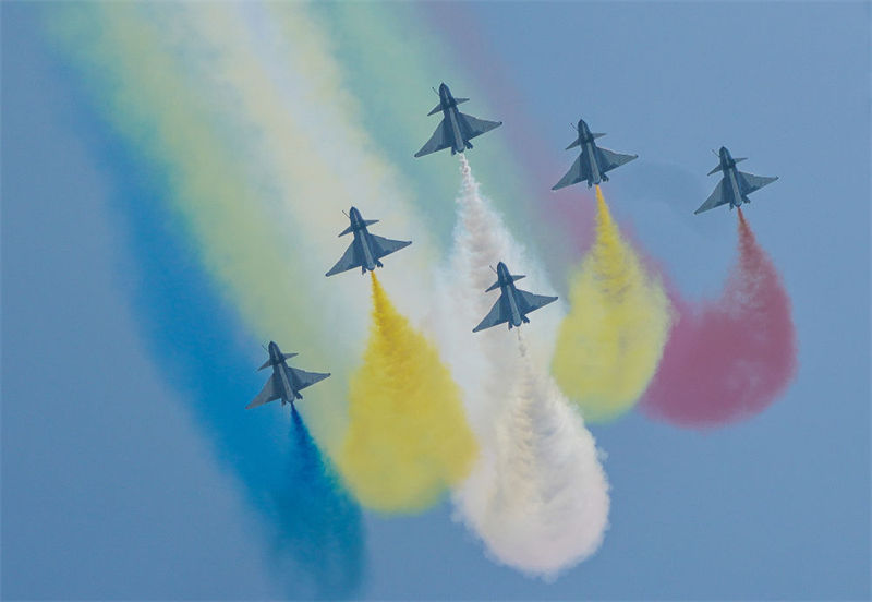 13o Show Aéreo da China é inaugurado em Zhuhai