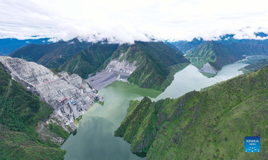 Mega usina hidrelétrica de maior altitude da China entra em opera??o