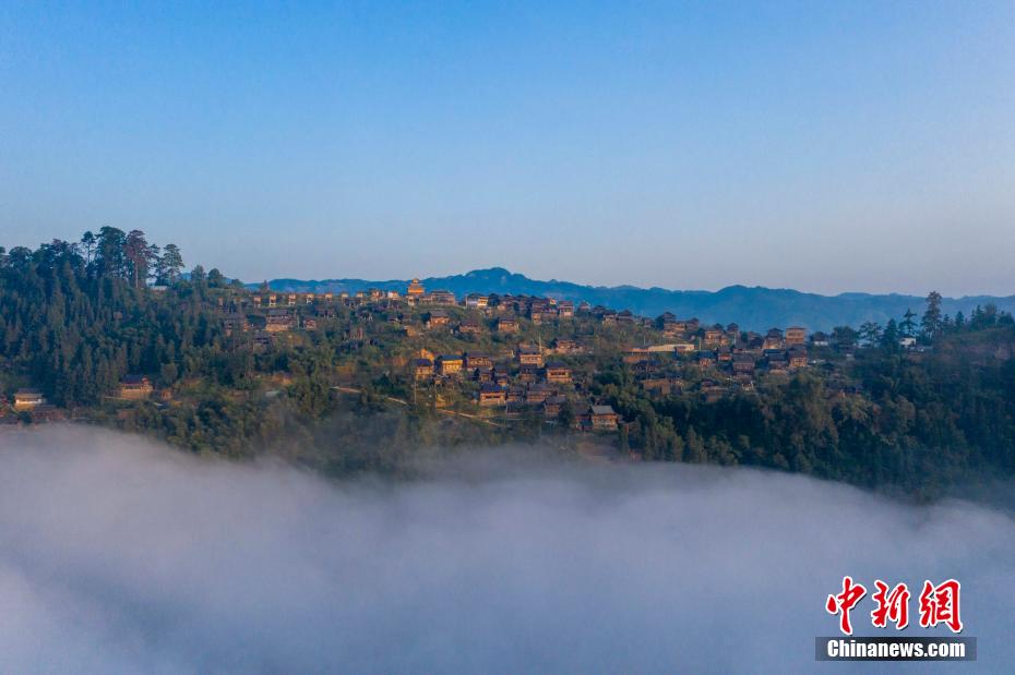 Guizhou: rodovia de turismo ajuda na revitaliza??o rural 