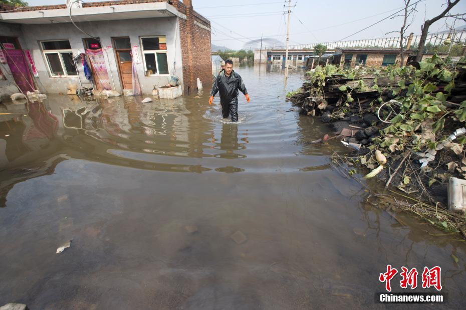 Shanxi: mais de 6.000 quil?metros de rodovias s?o danificadas por inunda??o