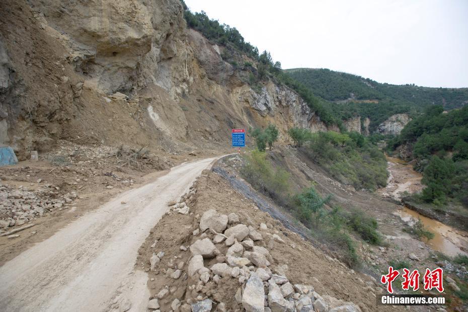 Shanxi: mais de 6.000 quil?metros de rodovias s?o danificadas por inunda??o