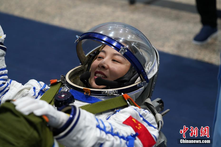 Galeria: treinamento da tripula??o da miss?o Shenzhou-13
